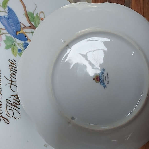 Fine chine decor plates - Picture 2 of 9